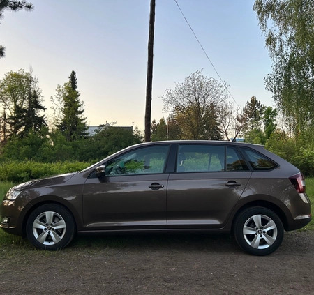 Skoda RAPID cena 47900 przebieg: 76000, rok produkcji 2019 z Narol małe 172